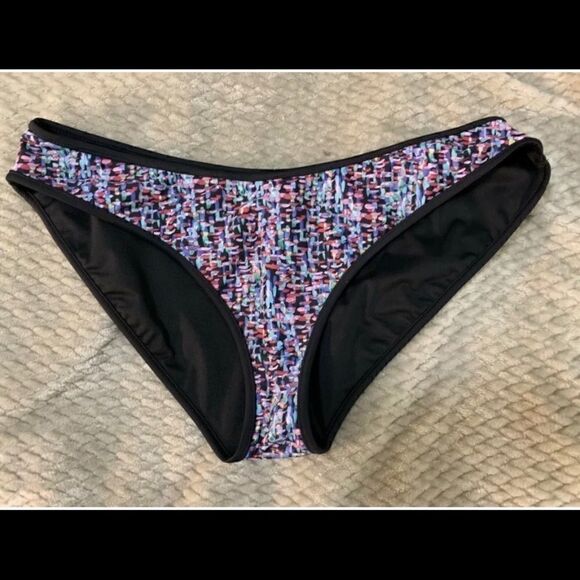 Fabletics Bajan Hipster Bikini Bottom Size Medium‎ - Picture 2 of 5